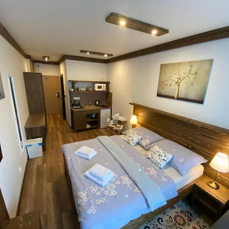 מלון דירות Veternica V Bernarde 4*