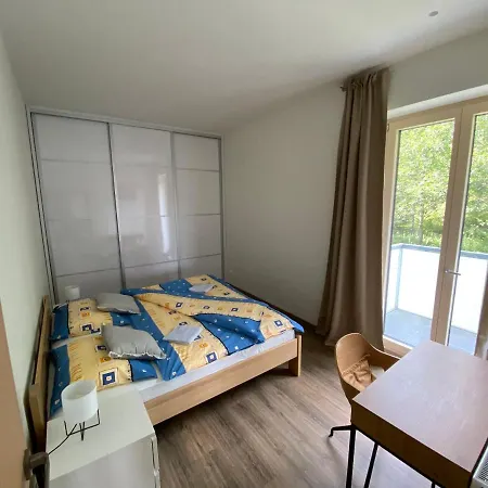 Veternica V Bernarde Aparthotel